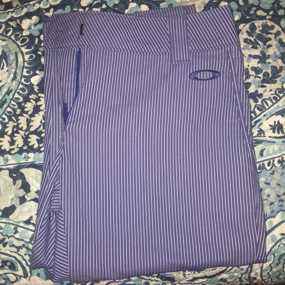 OAKLEY WOMEN’s GOLF